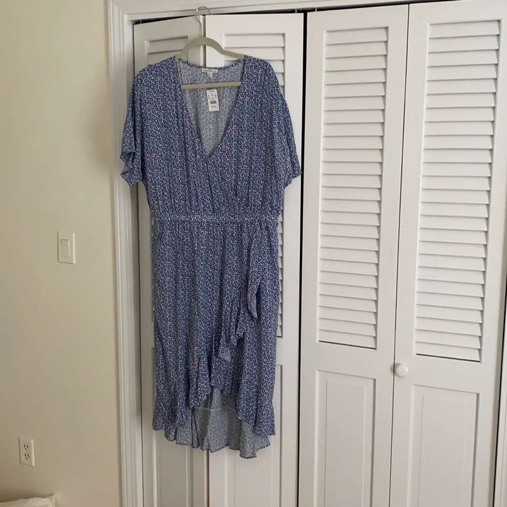 Great wrap dress that isn’t a wrap